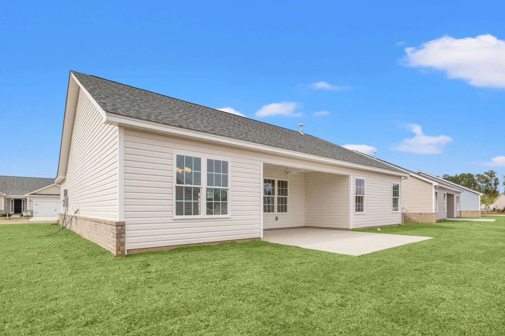 939 Woodside Dr. Photo 17