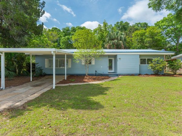 328 SE Hollywood Boulevard, Fort Walton Beach, FL 32548