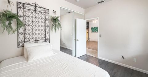 8953 Forked Creek Way, Elk Grove, CA 95758 Photo