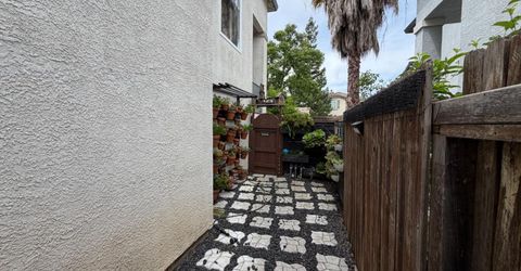 8953 Forked Creek Way, Elk Grove, CA 95758 Photo