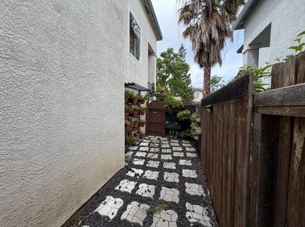 8953 Forked Creek Way, Elk Grove, CA 95758 Photo