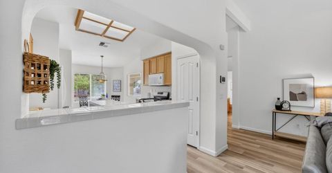 160 Mike Gartrell Cir, Sacramento, CA 95835 Photo