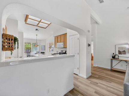 160 Mike Gartrell Cir, Sacramento, CA 95835 Photo