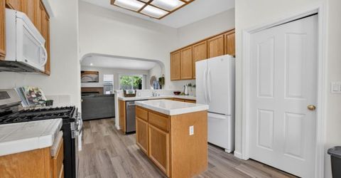 160 Mike Gartrell Cir, Sacramento, CA 95835 Photo