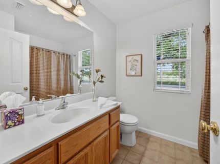 160 Mike Gartrell Cir, Sacramento, CA 95835 Photo