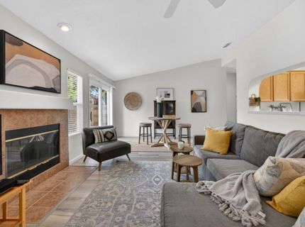 160 Mike Gartrell Cir, Sacramento, CA 95835 Photo