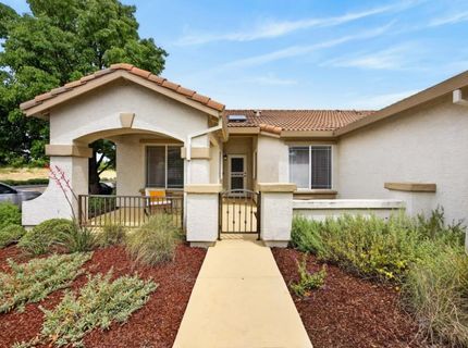 160 Mike Gartrell Cir, Sacramento, CA 95835 Photo