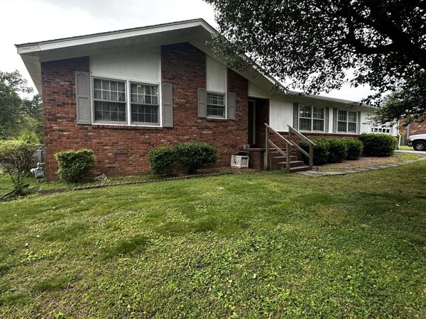 1580 Branch drive, Lawrenceburg, TN 38464