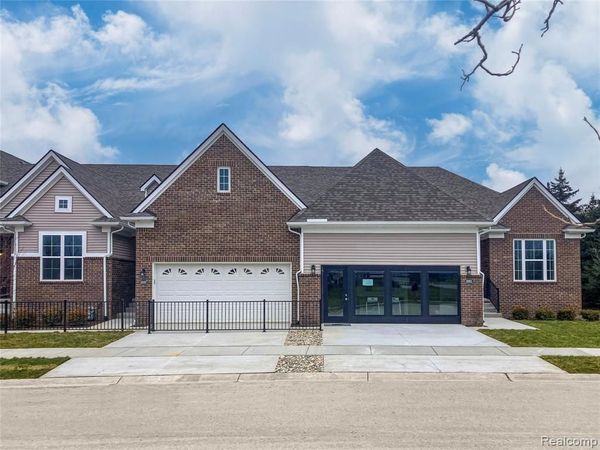 9919 Crossview Trail, Hartland Twp, MI 48843