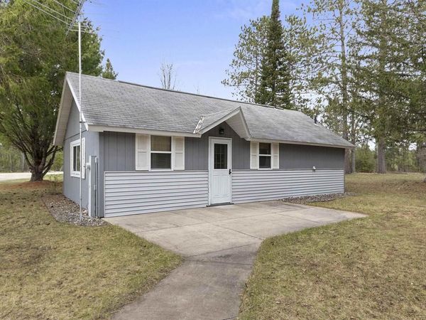 W11515 EAGLE ROAD, Crivitz, WI 54114