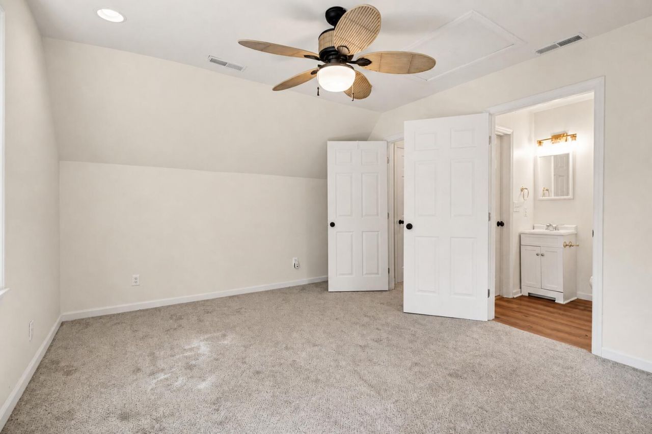 8609 Raccoon Island Road Photo 17