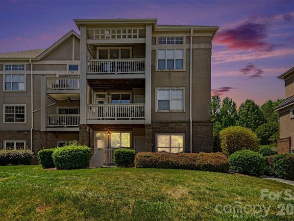 104 Pier 33 Drive , Unit 301, Mooresville, NC 28117
