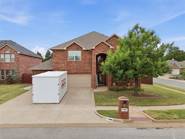 11001 SW 39th Court, Mustang, OK 73064