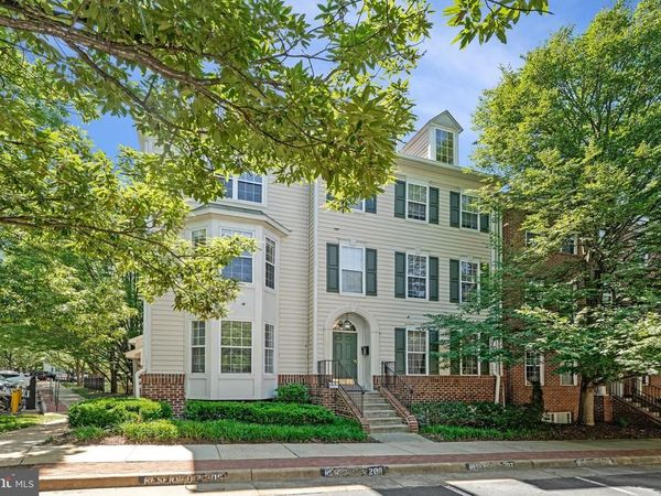 1567 NORTHERN NECK DRIVE, Unit 201, VIENNA, VA 22182