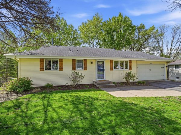 16062 Cambridge Circle SE, Prior Lake, MN 55372