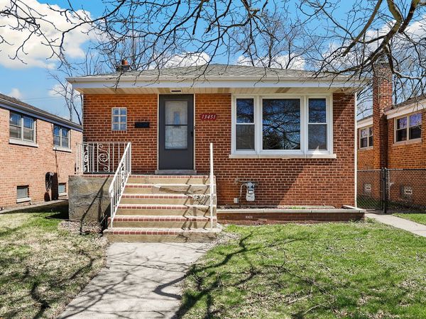 13451 S Avenue K , Chicago, IL 60633