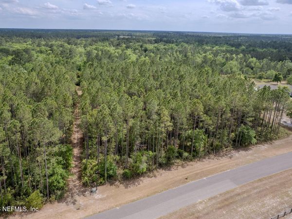 14062 DUNROVEN Drive, Bryceville, FL 32009
