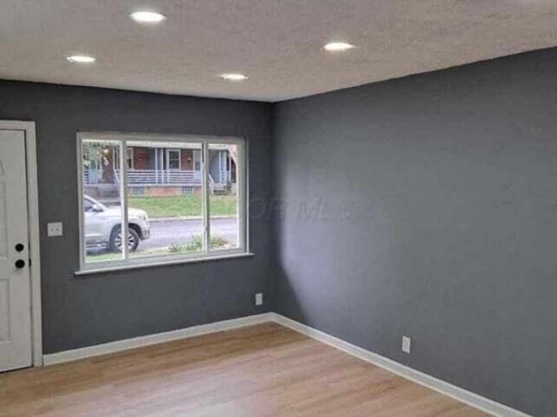 178 Belvidere Avenue, Columbus, OH 43223 Photo 5