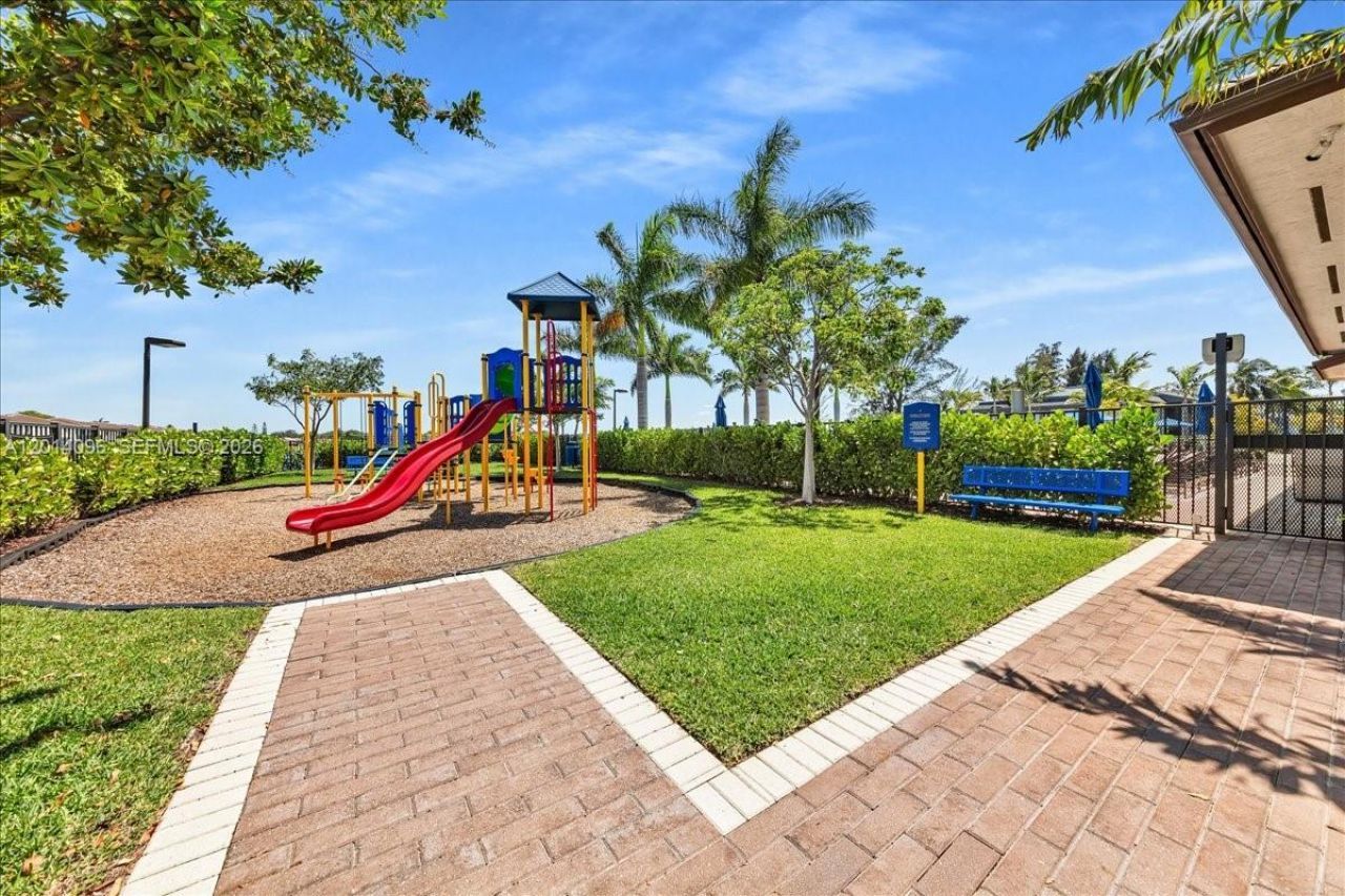 21059 NE 8th Ave, Miami, FL 33179 Photo