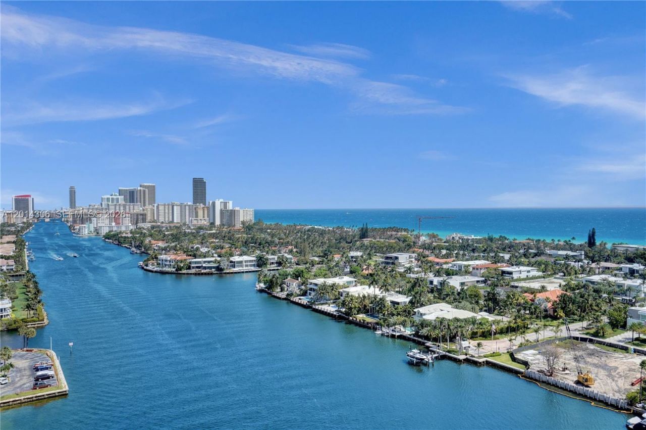 20201 E Country Club Dr , Unit 1408, Aventura, FL 33180 Photo
