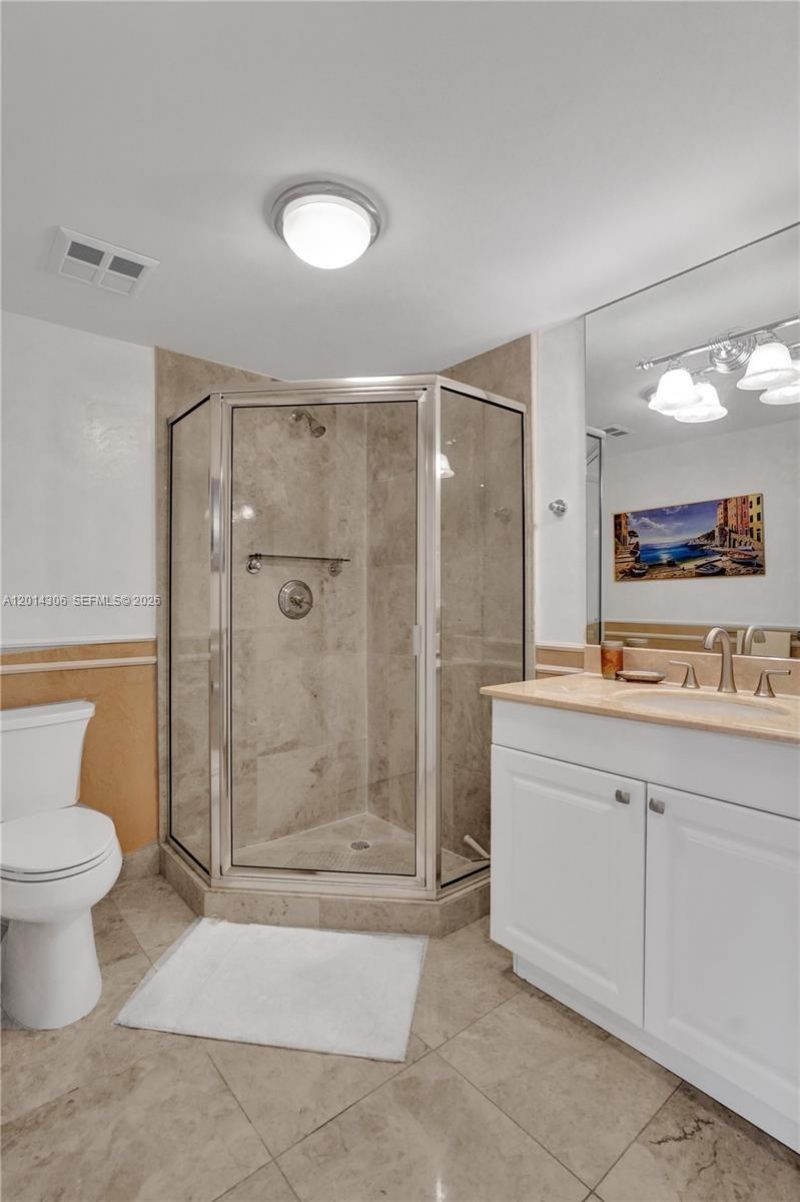 20201 E Country Club Dr , Unit 1408, Aventura, FL 33180 Photo