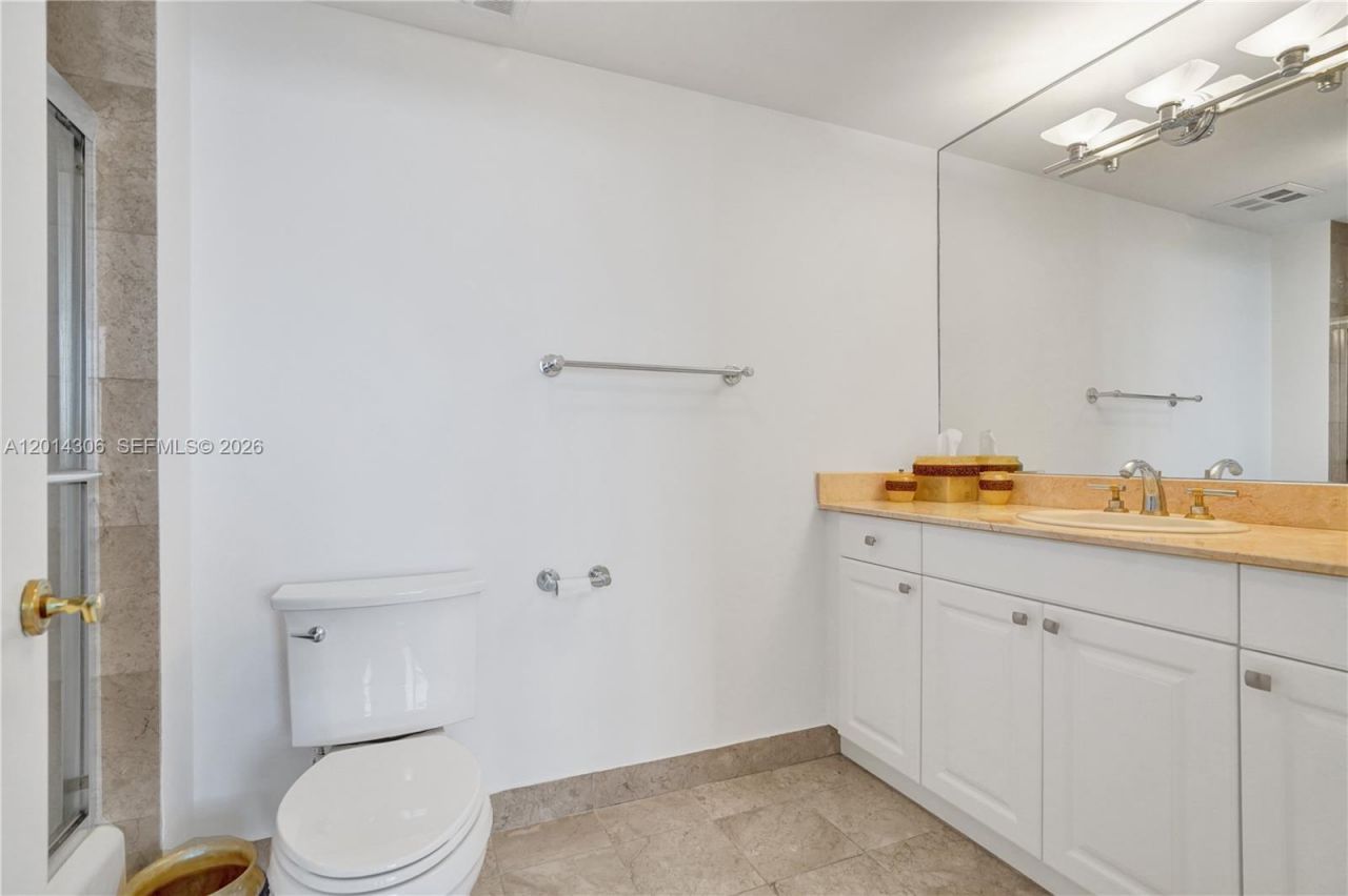 20201 E Country Club Dr , Unit 1408, Aventura, FL 33180 Photo