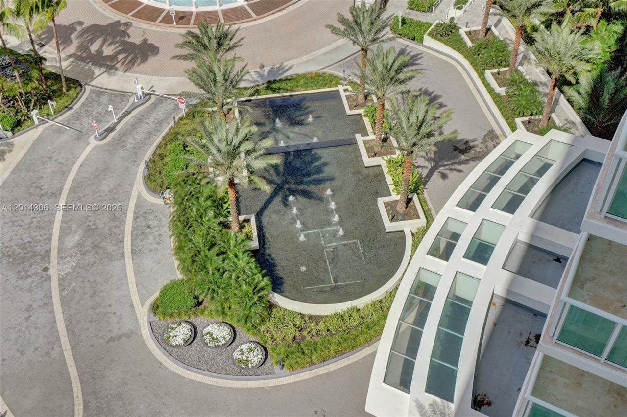 20201 E Country Club Dr , Unit 1408, Aventura, FL 33180 Photo
