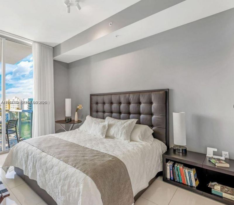 7930 East Dr , Unit 707, North Bay Village, FL 33141 Photo