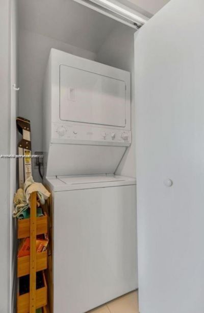 7930 East Dr , Unit 707, North Bay Village, FL 33141 Photo