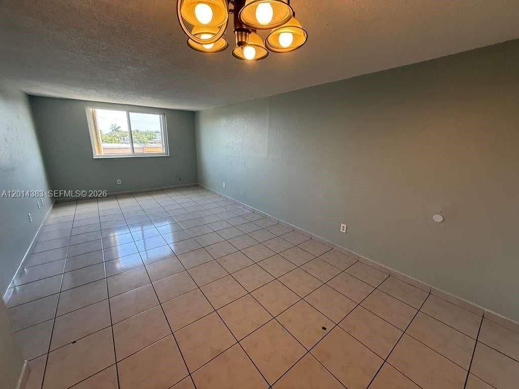 606 W 81st St, Unit 316, Hialeah, FL 33014 Photo