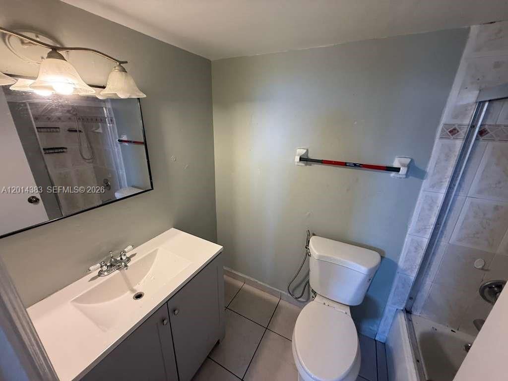 606 W 81st St, Unit 316, Hialeah, FL 33014 Photo