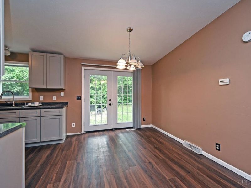 4477 Eva Lane, Batavia, OH 45103 Photo 5
