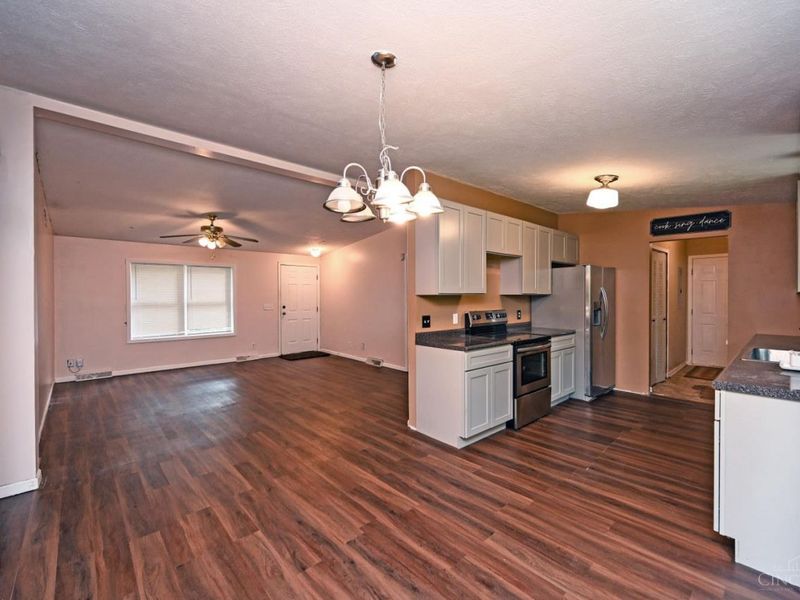 4477 Eva Lane, Batavia, OH 45103 Photo 6