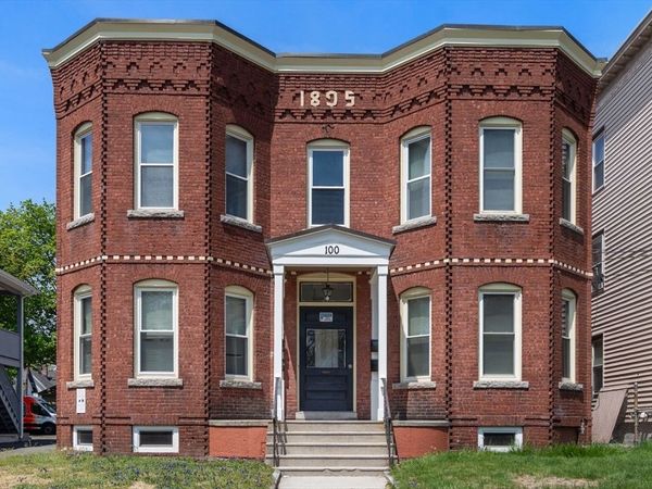 100 Fourth Avenue, Lowell, MA 01854
