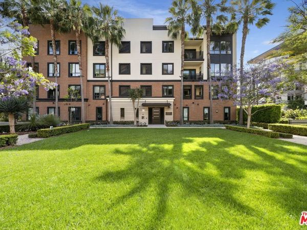 12526 W Fielding Circle, Unit 6, Playa Vista, CA 90094