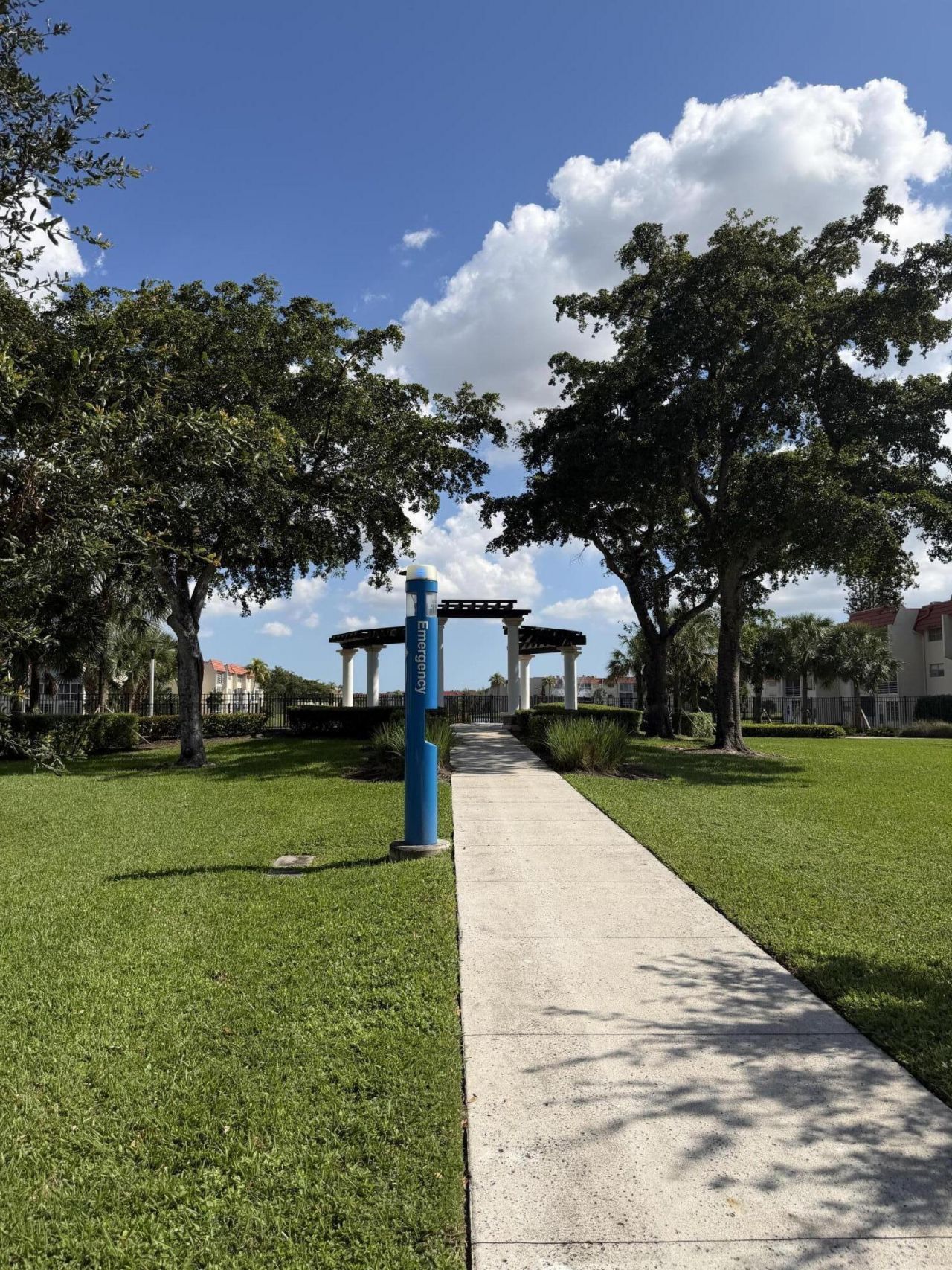 2950 Sunrise Lakes Drive W, Unit 305, Sunrise, FL 33322 Photo