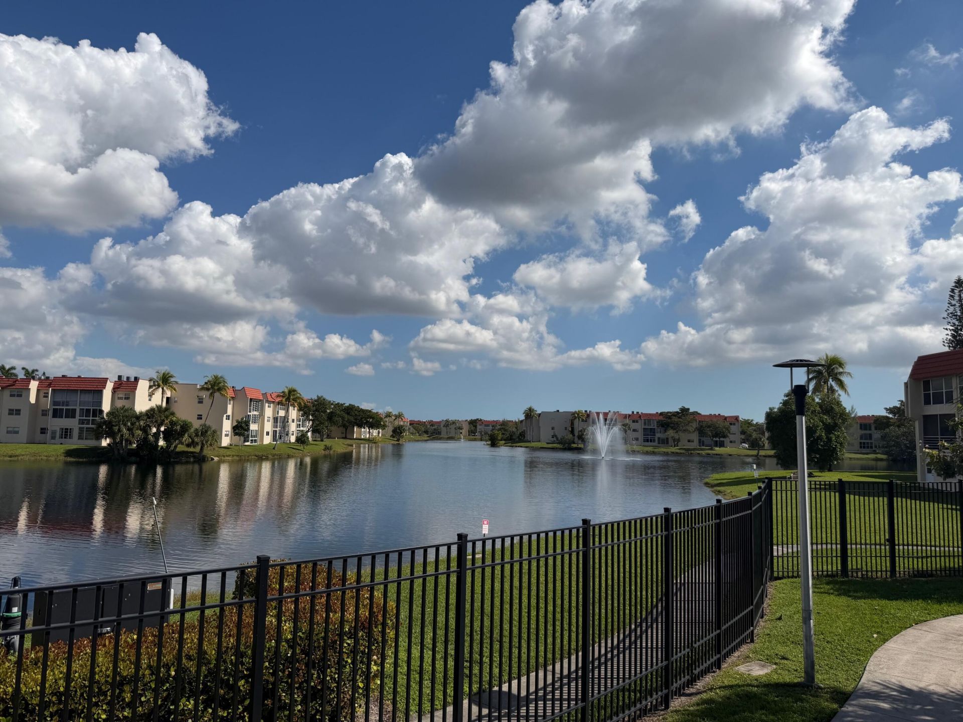 2950 Sunrise Lakes Drive W, Unit 305, Sunrise, FL 33322 Photo