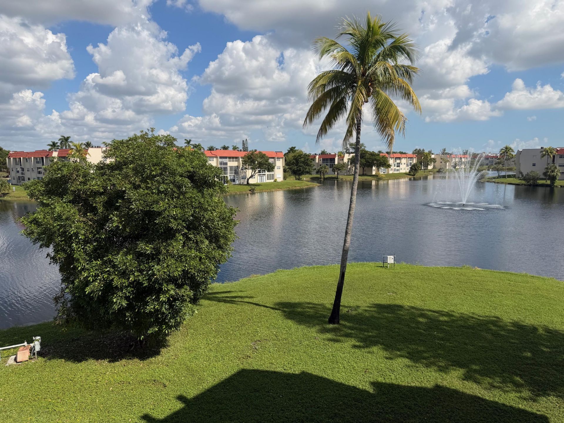 2950 Sunrise Lakes Drive W, Unit 305, Sunrise, FL 33322 Photo