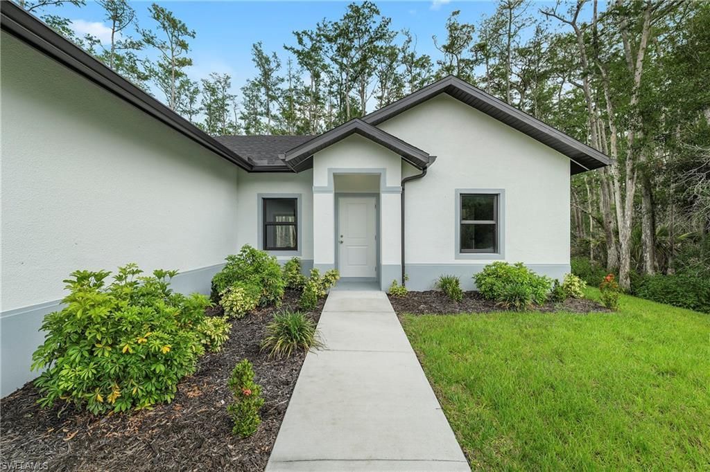 2677 62nd Ave Ne, Naples, FL 34120 Photo