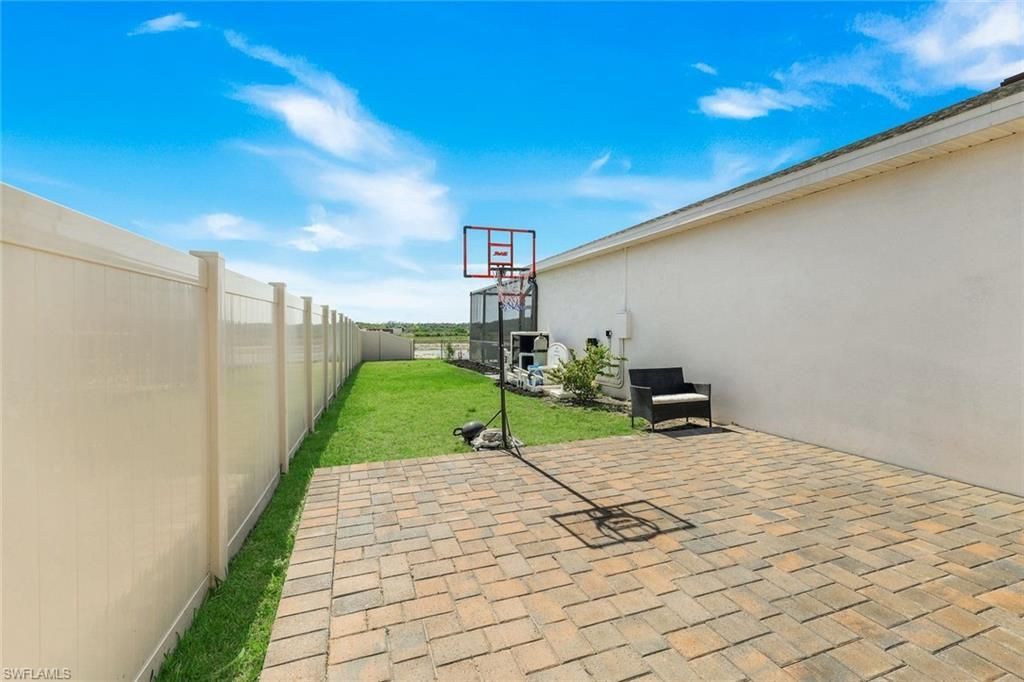 18821 Shimmer Dawn Ct, North Fort Myers, FL 33917 Photo