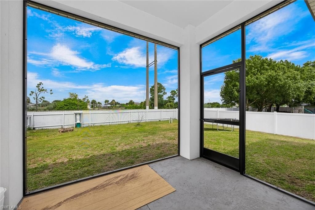 810 Floyd Ave S, Lehigh Acres, FL 33976 Photo