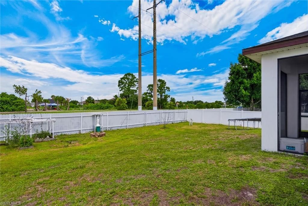 810 Floyd Ave S, Lehigh Acres, FL 33976 Photo