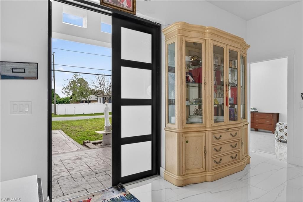810 Floyd Ave S, Lehigh Acres, FL 33976 Photo