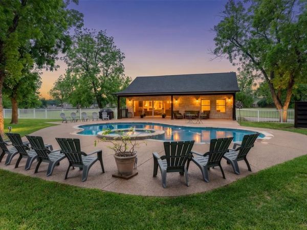 10008 Flight Plan Drive, Granbury, TX 76049