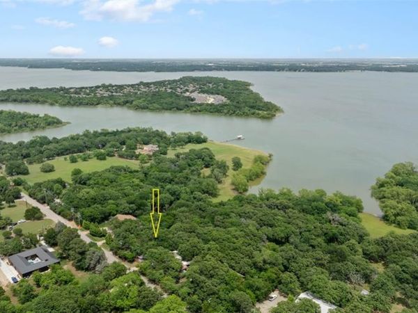403 S Shady Shores Road , Shady Shores, TX 76208
