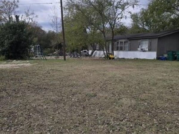452 Christopher Drive, Bruceville, TX 76524