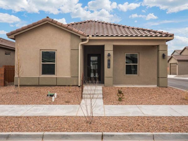 6104 Chicago Drive SE, Albuquerque, NM 87106