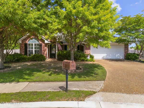 422 Fenway Drive, Brandon, MS 39047