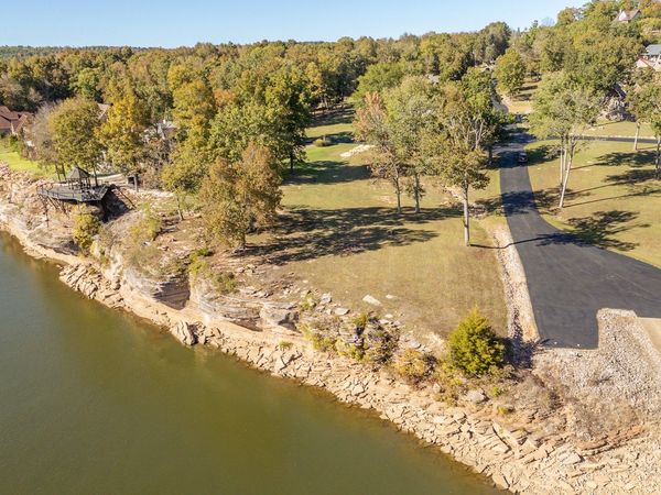 21 Rivers Edge Cv , Bath Springs, TN 38311