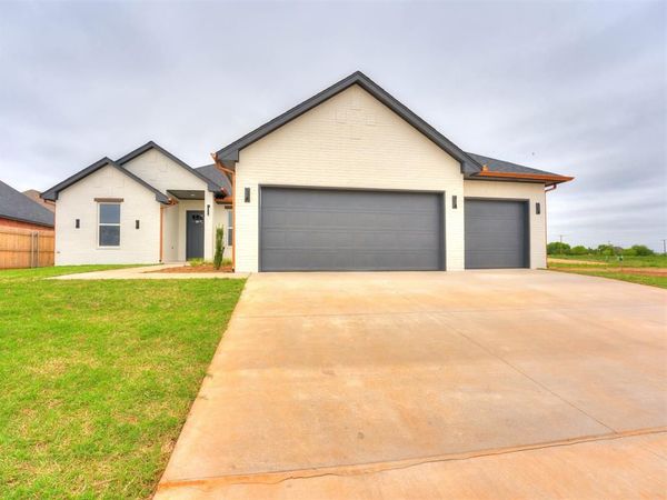 14301 Village Trail, Piedmont, OK 73078